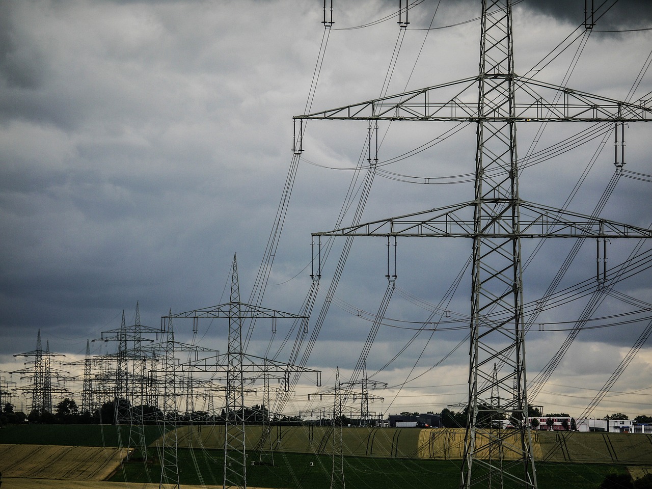 découvrez les enjeux et les opportunités de la transition énergétique, un processus essentiel vers un avenir durable. explorez les solutions innovantes et les initiatives engagées pour réduire notre dépendance aux combustibles fossiles et promouvoir les énergies renouvelables.