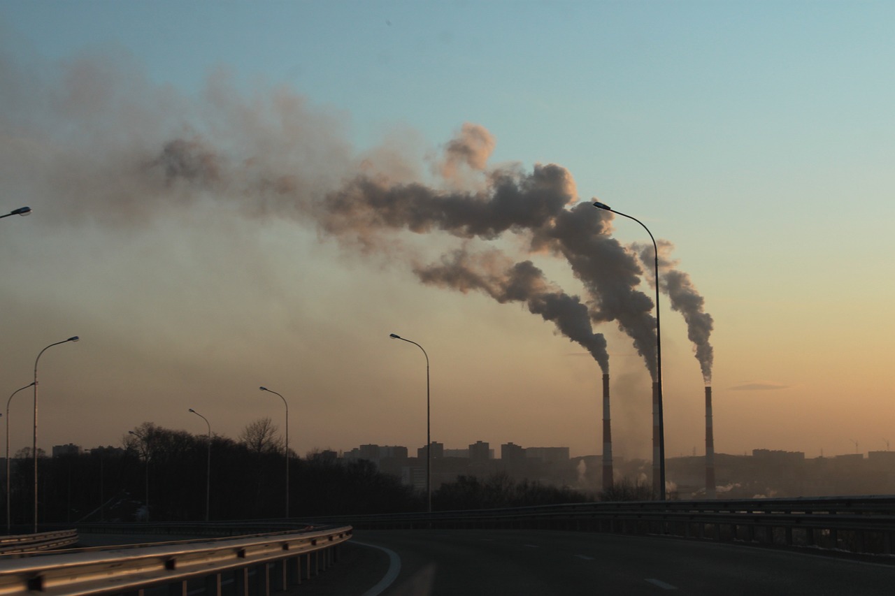 découvrez les enjeux des émissions de gaz à effet de serre, leur impact sur l'environnement et les mesures à adopter pour réduire notre empreinte carbone et lutter contre le changement climatique.