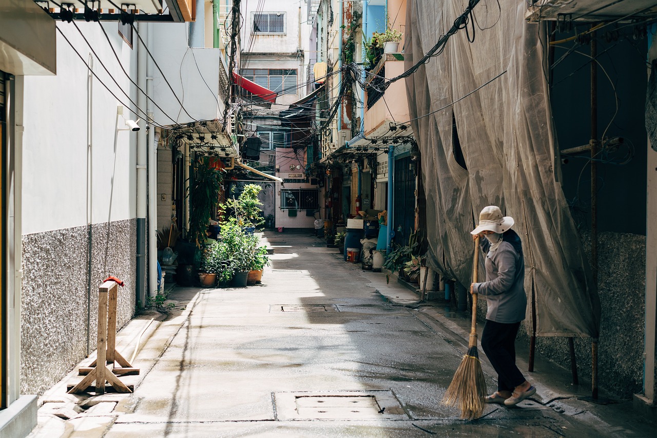 découvrez comment les autorités locales jouent un rôle essentiel dans la gestion des communautés, la prise de décisions et le développement durable. informez-vous sur leurs responsabilités, leurs défis et leur impact direct sur la vie quotidienne des citoyens.